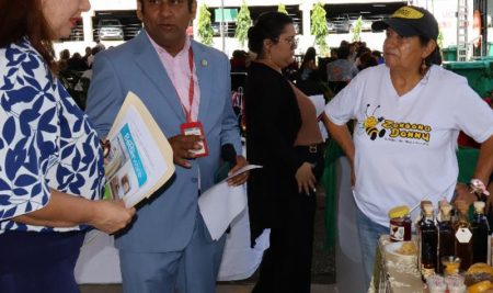 Feria de Emprendimiento con Amor